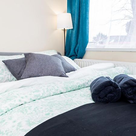 Shirley House 3, Guest House, Self Catering, Self Check In With Smart Locks, Use Of Fully Equipped Kitchen, Close To City Centre, Ideal For Longer Stays, Walking Distance To Bat, 20 Min Drive To Fawley Refinery, Excellent Transport Links Саутхамптън Екстериор снимка